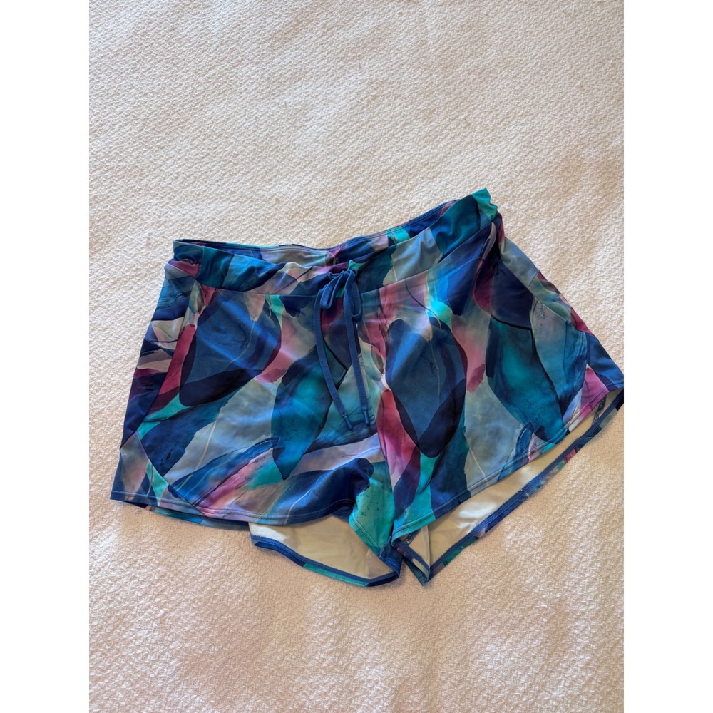 Athleta Womens Abstract Petal Print Running Shorts Blue Purple Size M